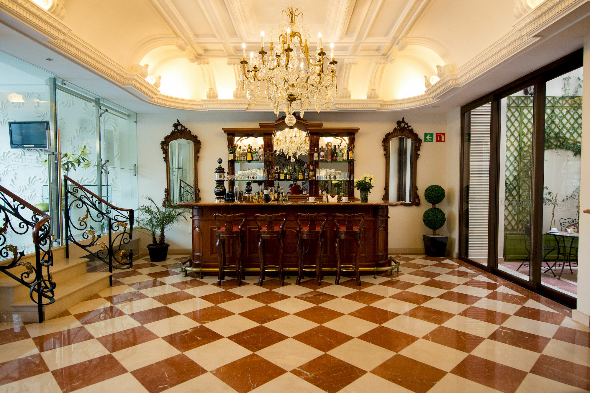 Grand Hotel Tepatitlan Exterior photo